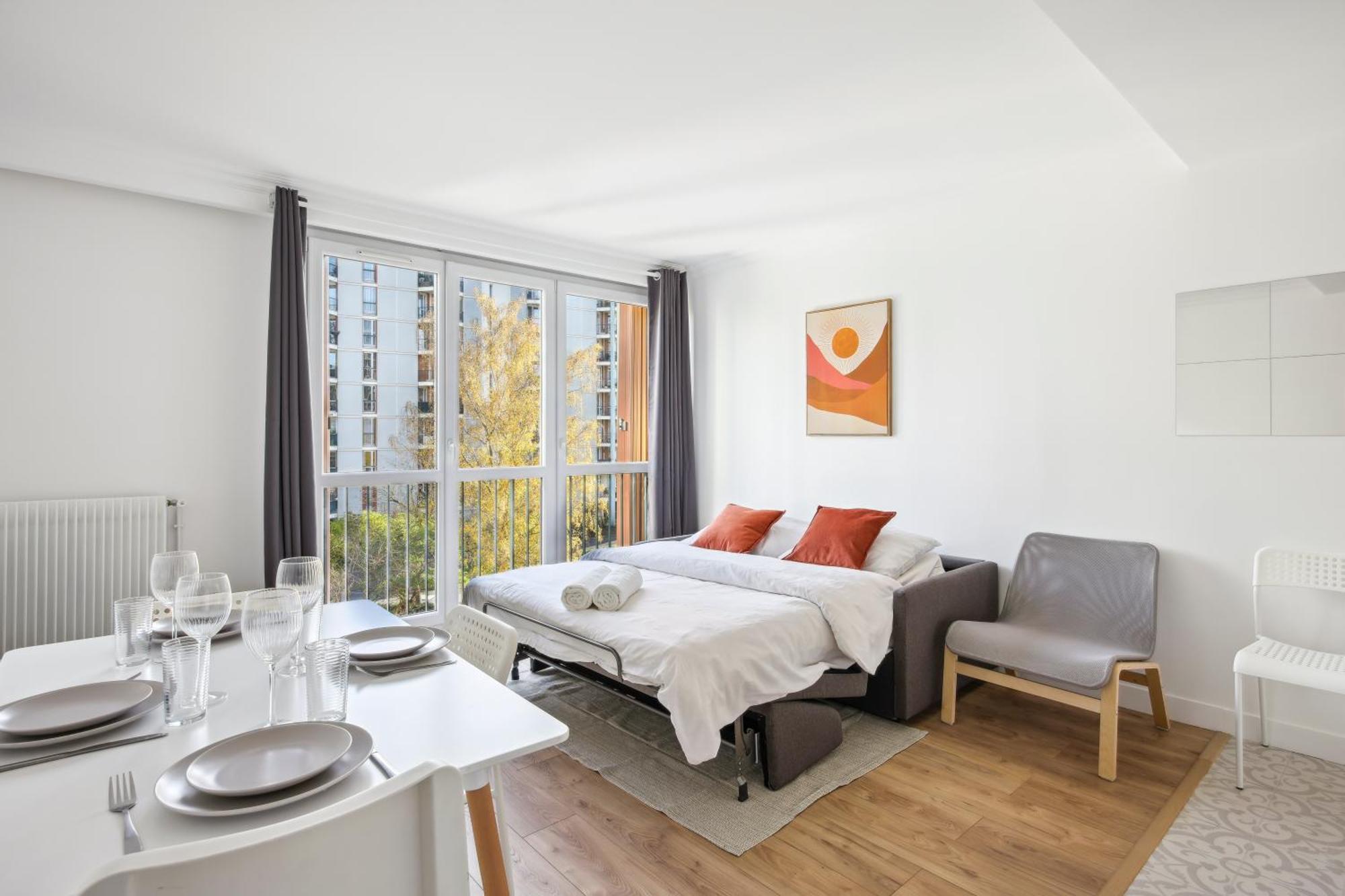 Apartament Chic Apart With Parking Chaville Zewnętrze zdjęcie
