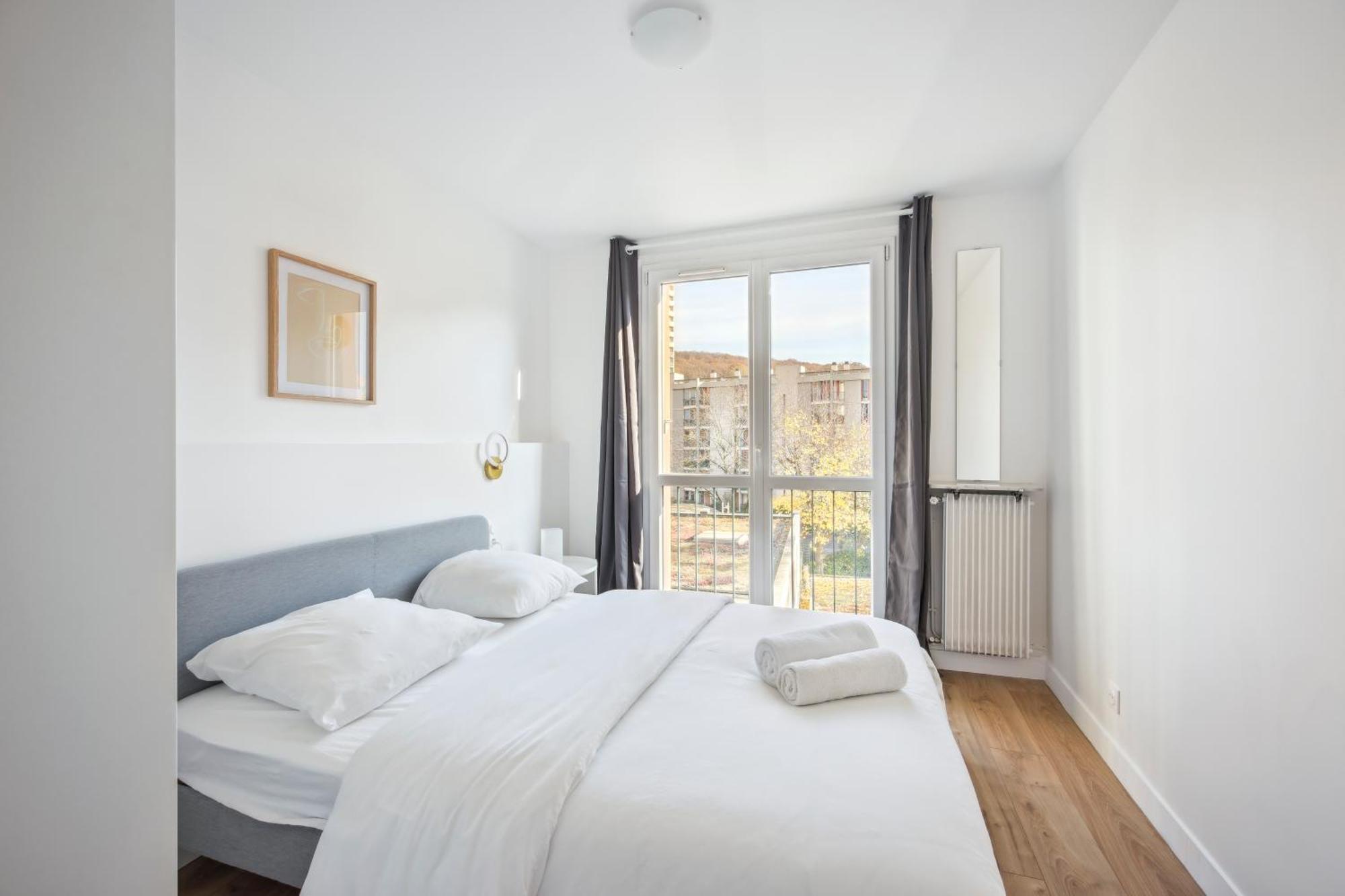 Apartament Chic Apart With Parking Chaville Zewnętrze zdjęcie